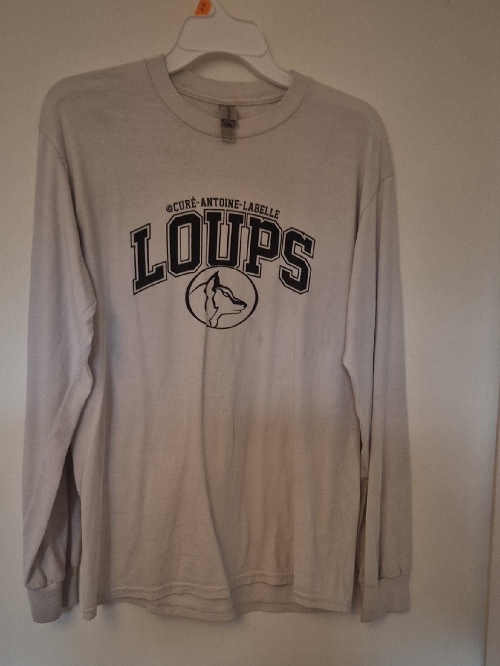 Gildan White Crewneck T‑Shirt (Size M)